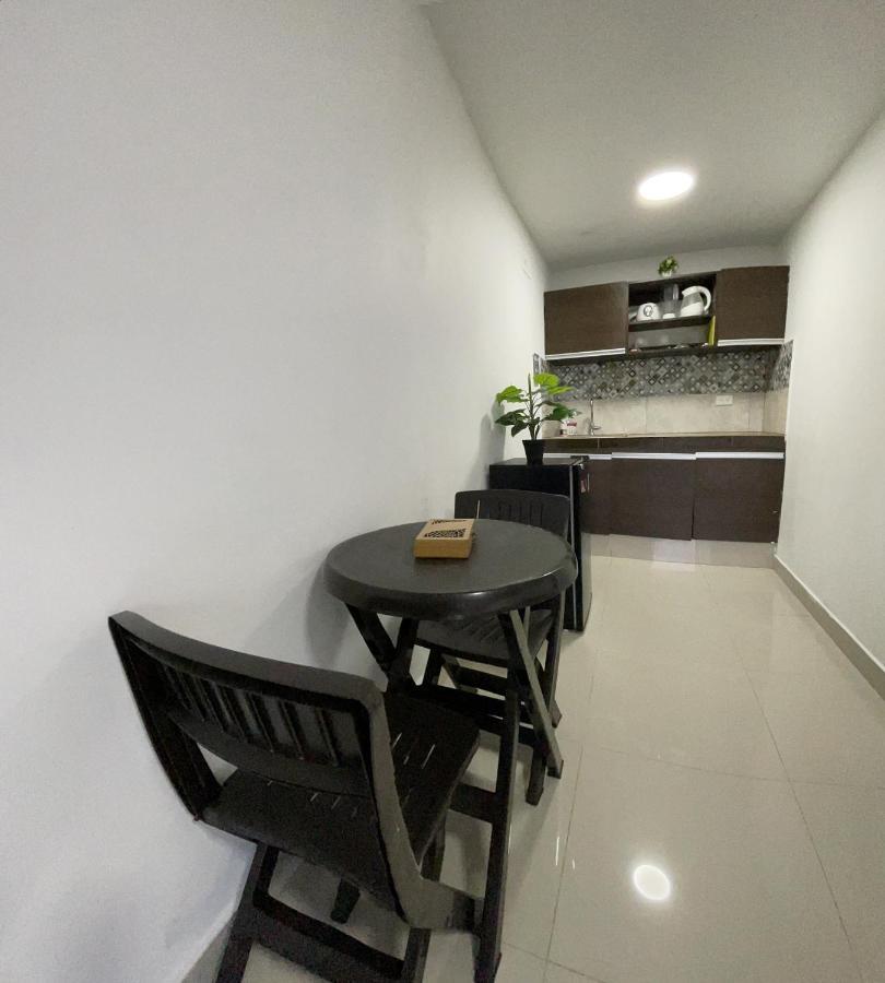 Sea Life Apartamentos En Via Principal Centro Y San Luis San Andrés エクステリア 写真