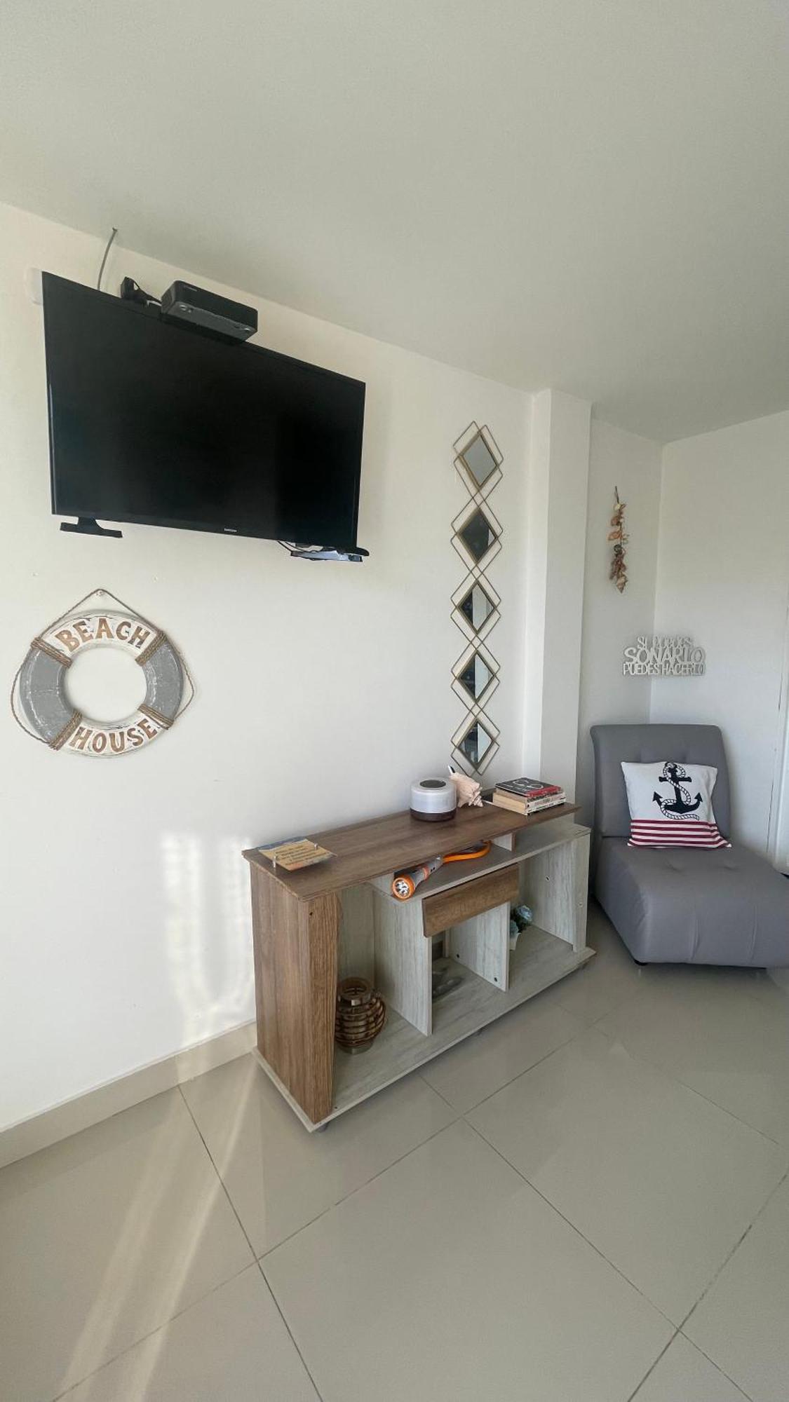 Sea Life Apartamentos En Via Principal Centro Y San Luis San Andrés エクステリア 写真