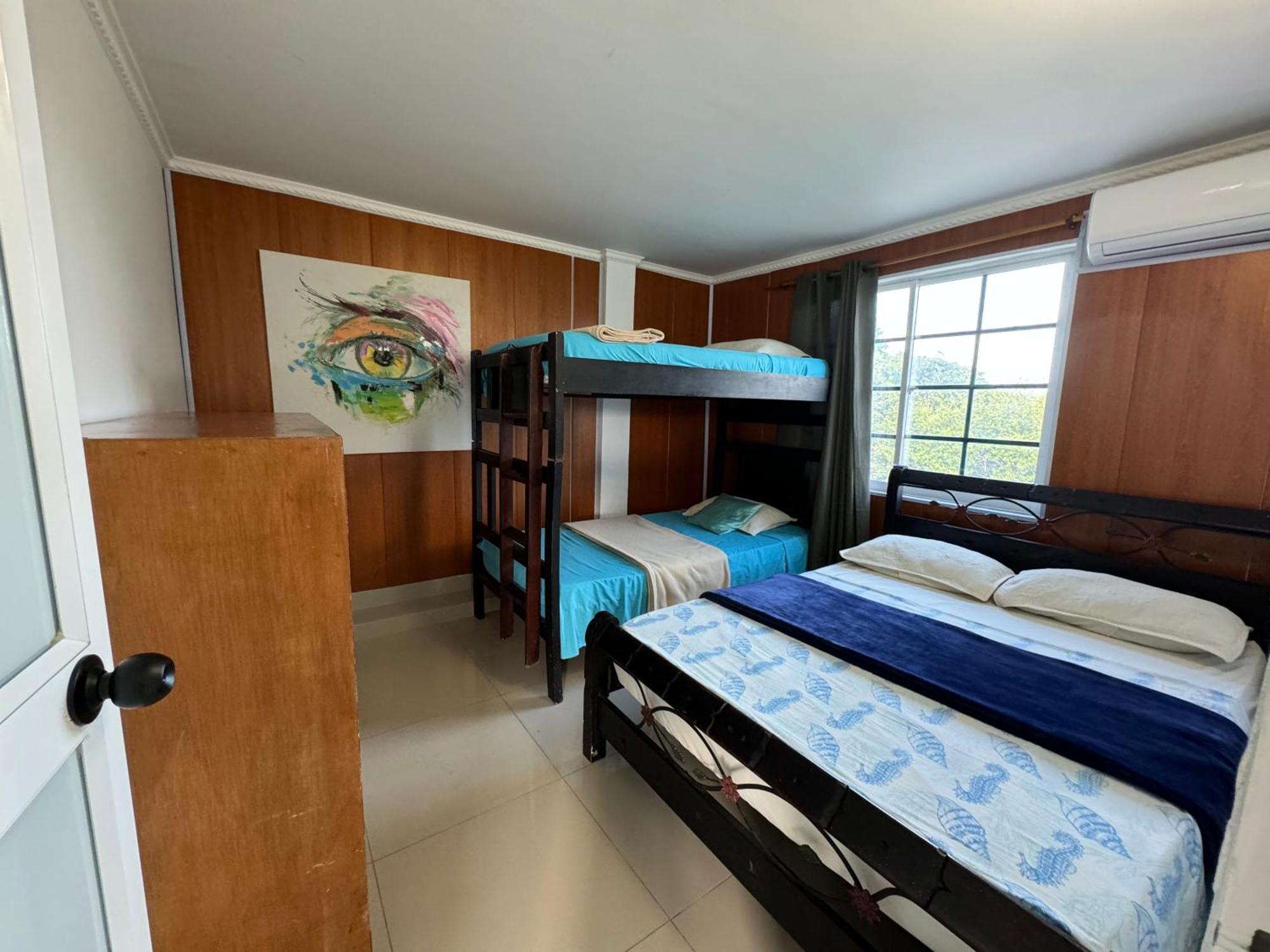 Sea Life Apartamentos En Via Principal Centro Y San Luis San Andrés エクステリア 写真