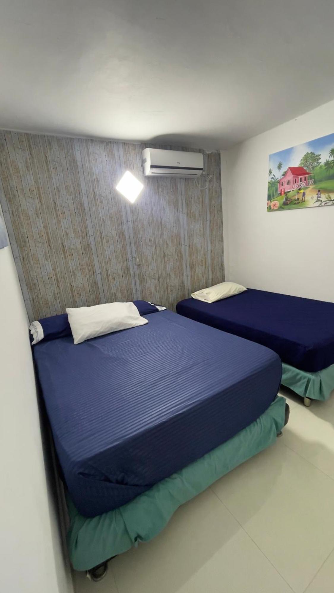 Sea Life Apartamentos En Via Principal Centro Y San Luis San Andrés エクステリア 写真