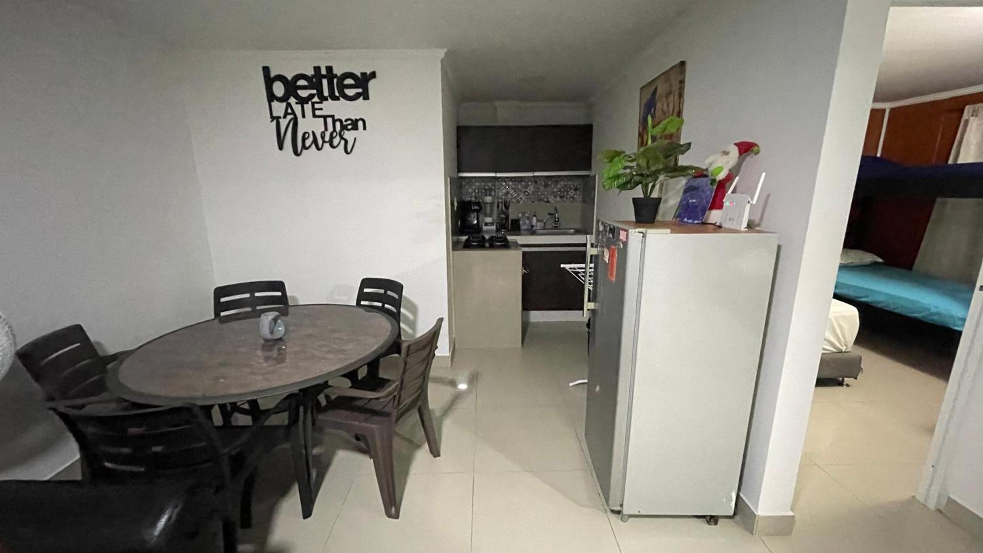 Sea Life Apartamentos En Via Principal Centro Y San Luis San Andrés エクステリア 写真
